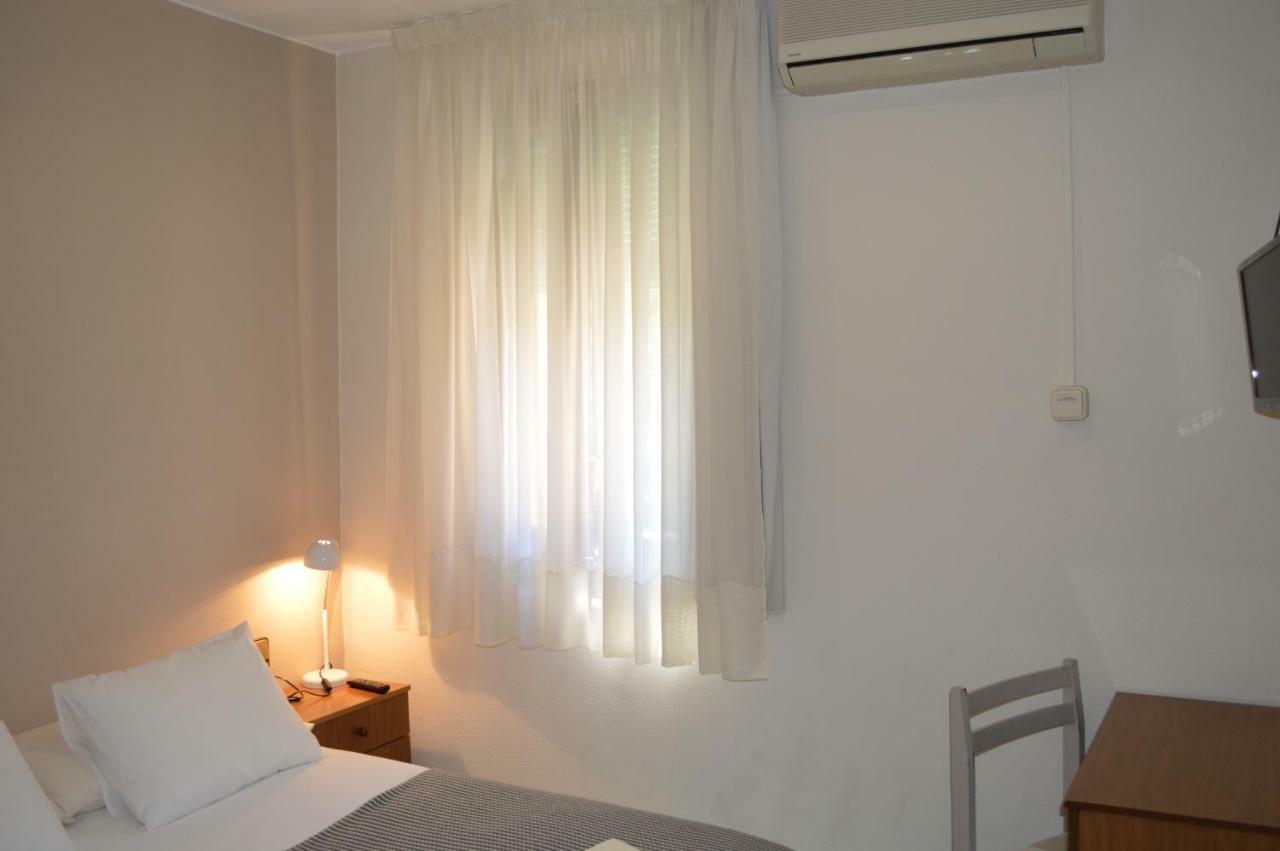 Fonda Ca La Paula Hotel Castellfollit de la Roca Exterior foto